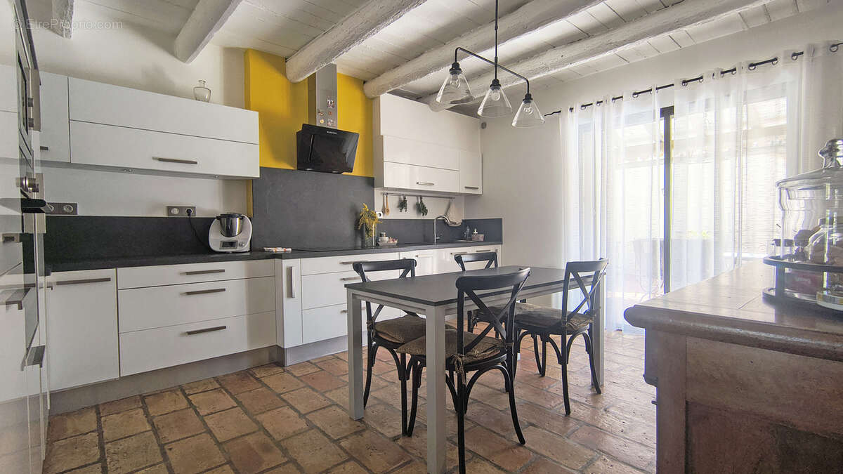 Maison à BOUILLARGUES