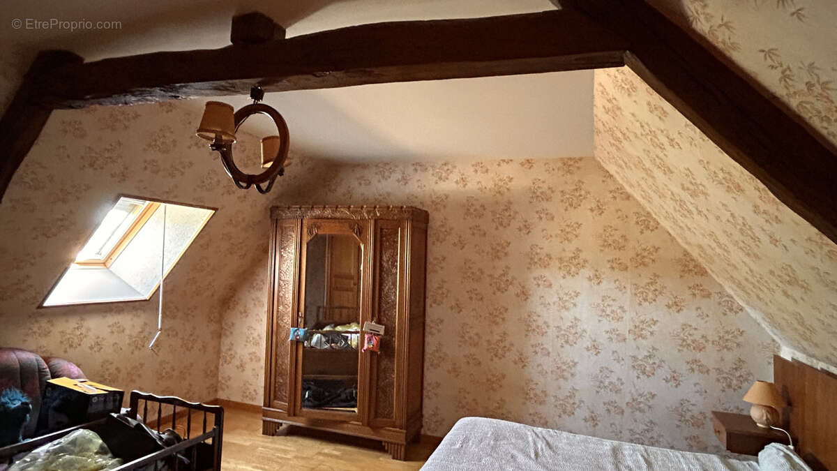 Maison à SACIERGES-SAINT-MARTIN