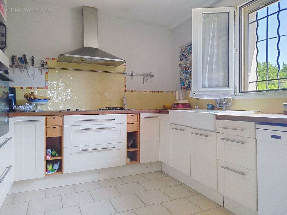 Maison à REGUSSE