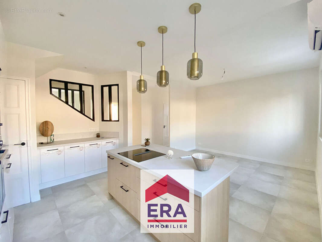 Maison à SARTROUVILLE