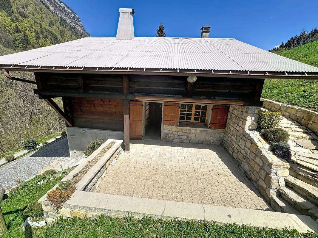 Maison à LE PETIT-BORNAND-LES-GLIERES