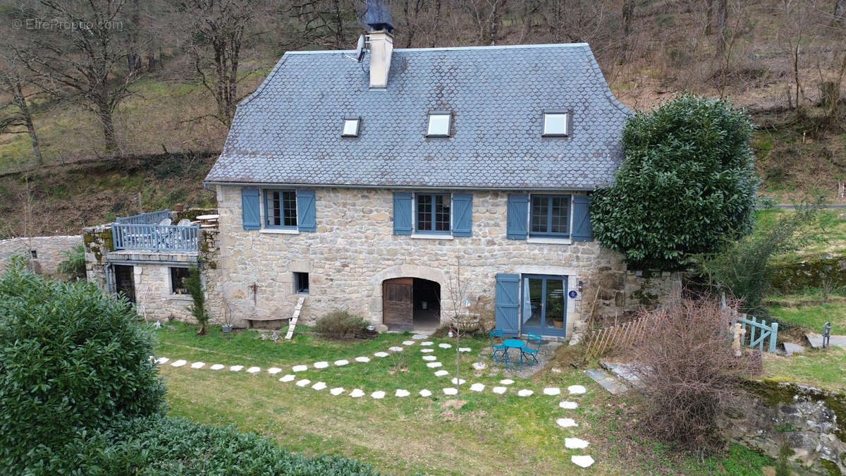 Maison à GOLINHAC