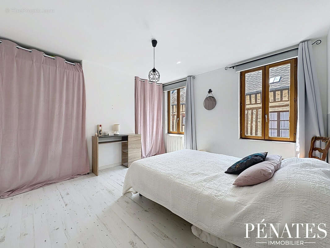 Maison 83 m² à Saint-Leger-Du-Bourg-Denis  - photo 9