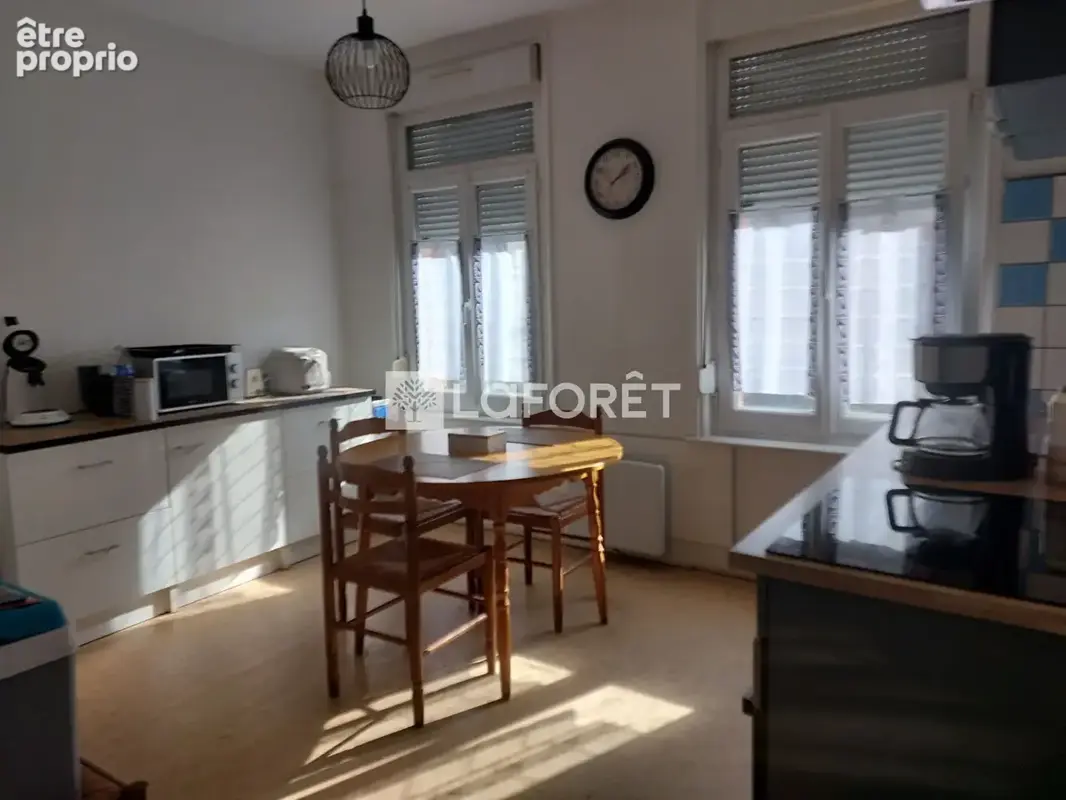Local commercial et appartement - photo 2