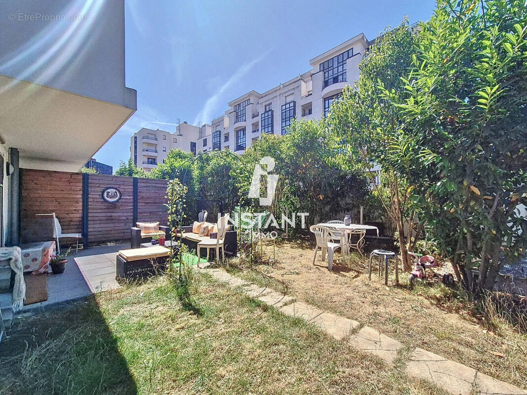 Appartement à MAISONS-ALFORT