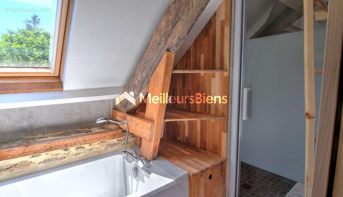 Longère à Arzano 287 m², deux maisons, 7 chambres, grand terrain - photo 12