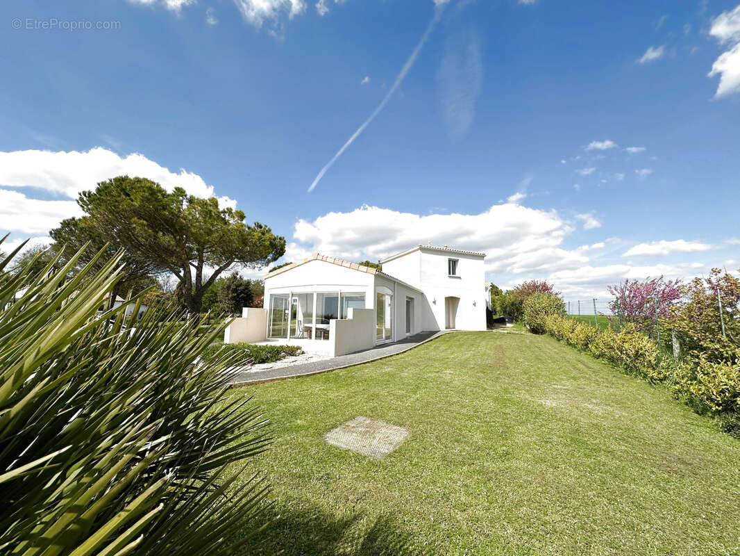 Maison à BARZAN
