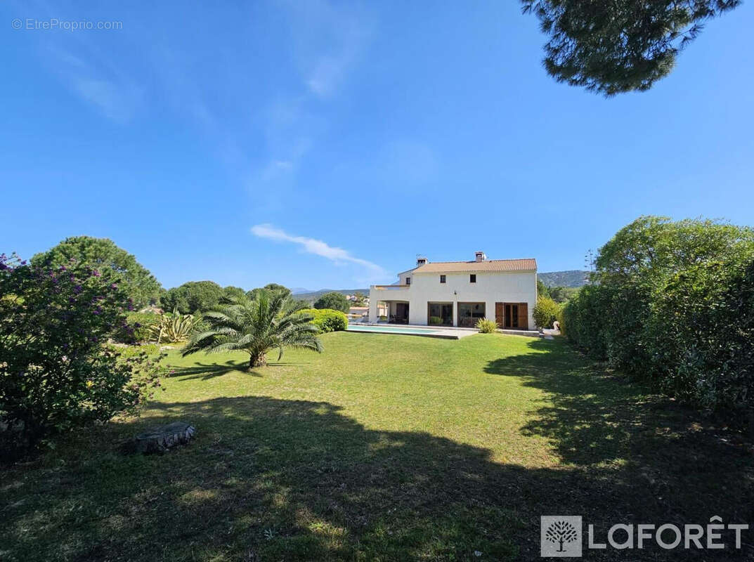 Maison à SAINT-FLORENT