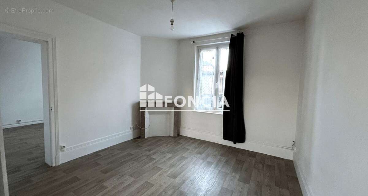 Appartement à CROUY