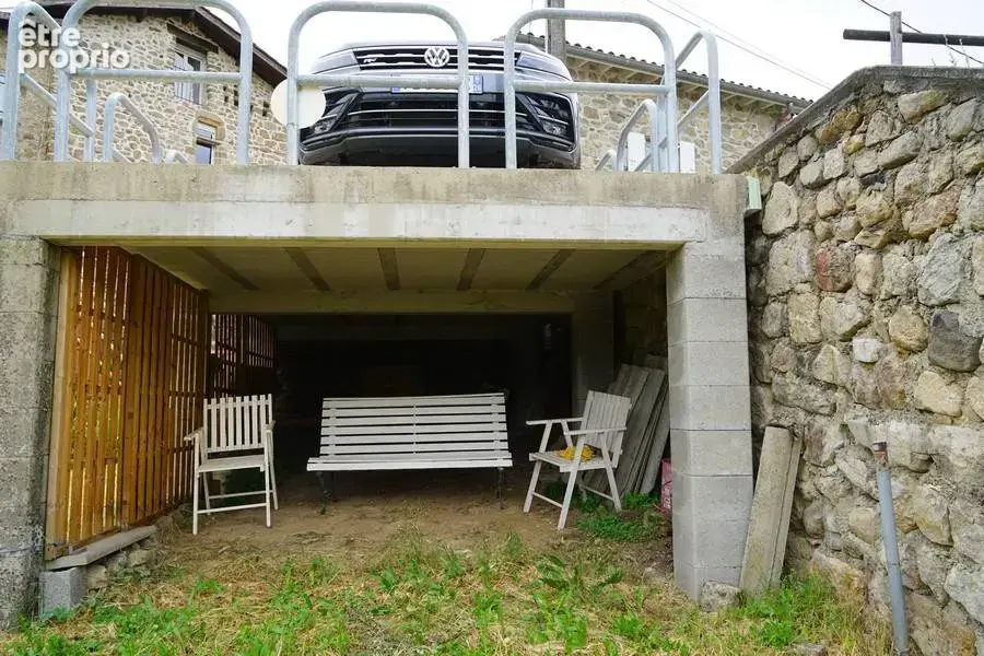 Maison en pierres dans quartier calme - photo 13