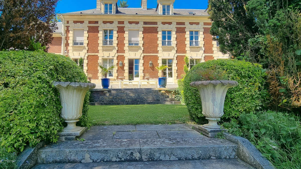 Maison à CHANTILLY