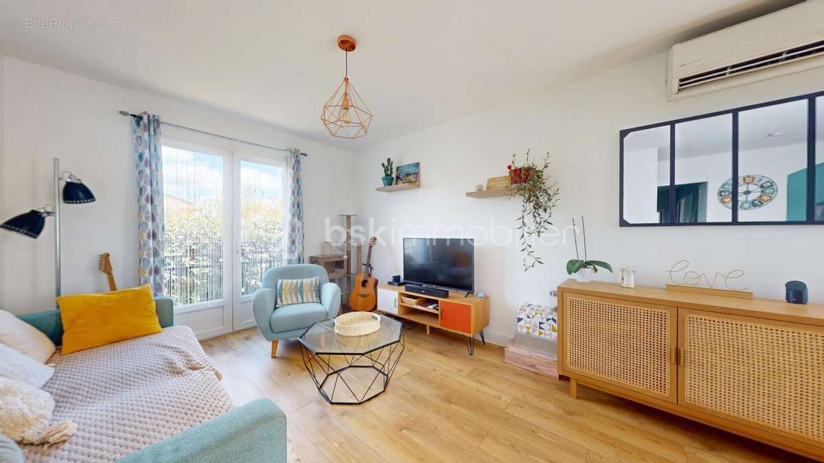 Maison à BAGNOLS-SUR-CEZE