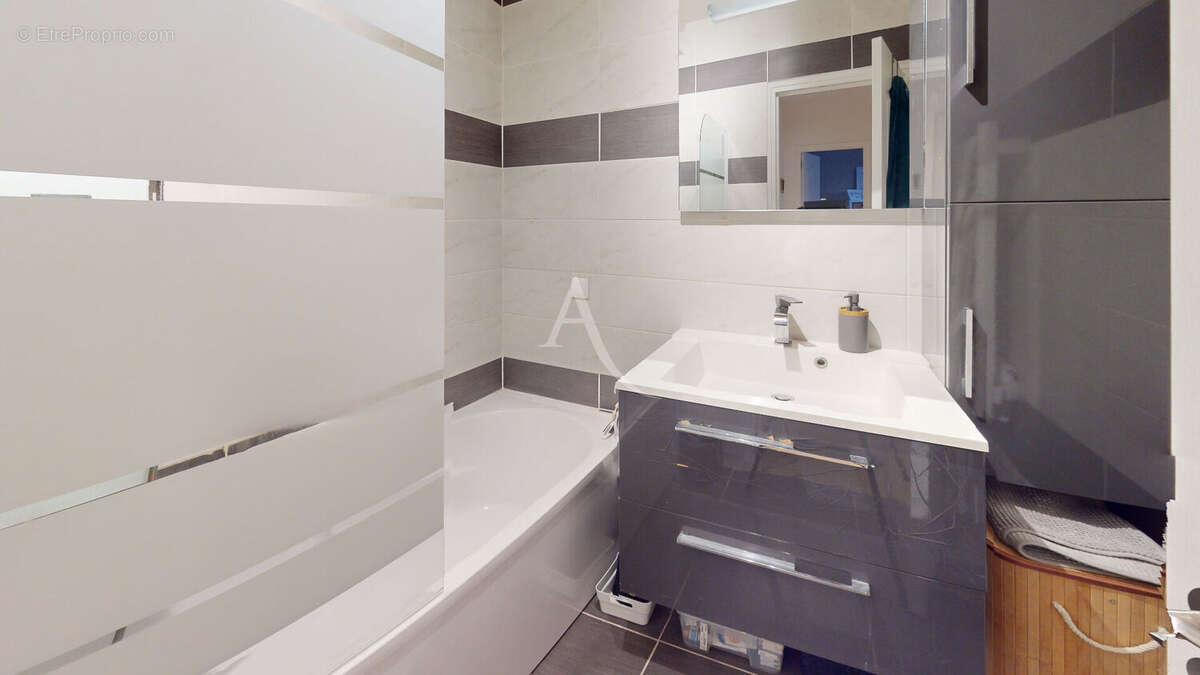 Appartement à CHILLY-MAZARIN