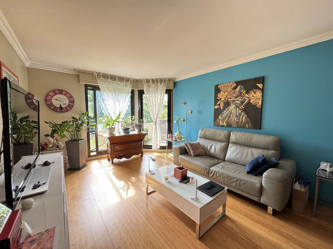 Appartement à LE PERREUX-SUR-MARNE