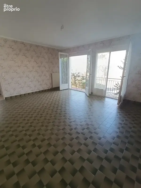 Pavillon 124 m2 avec sous-sol complet, garage et terrain clos de 500 m2 - photo 2