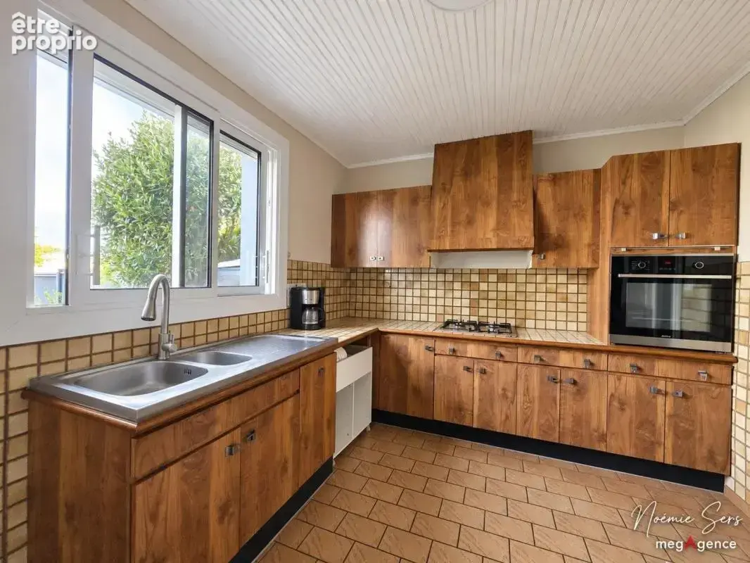Cholet tuilerie-leclerc  maison 4 ch garage jardin - photo 4
