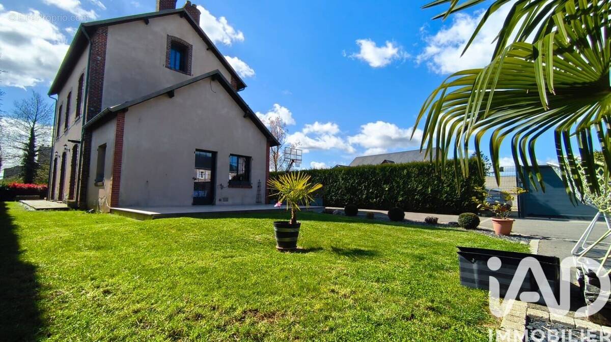 Photo 1 - Maison à BEAUVILLIERS