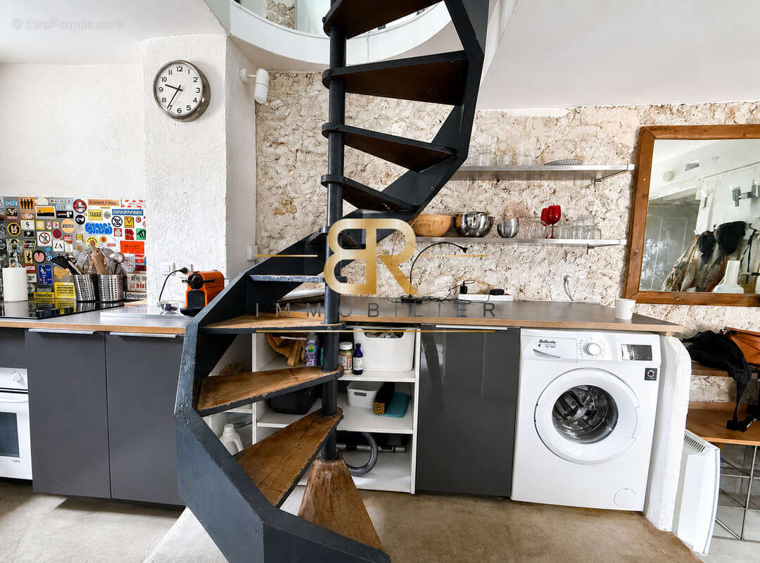 Appartement à PARIS-3E