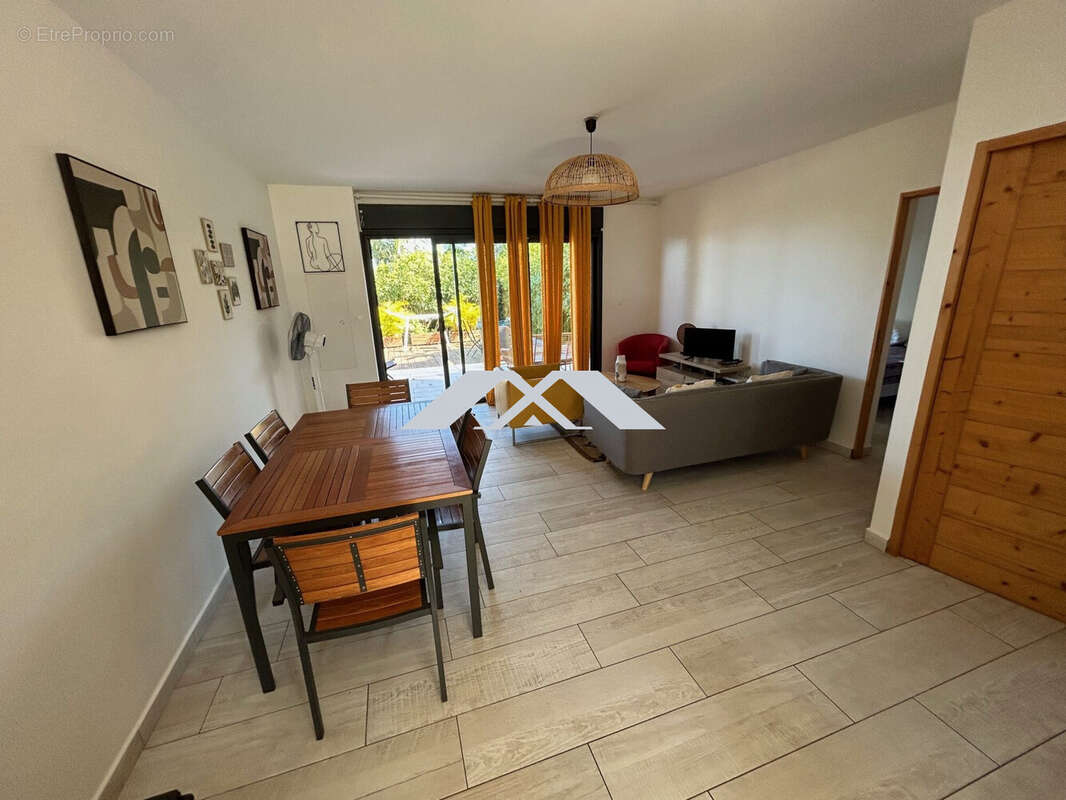 Maison à PETITE-ILE
