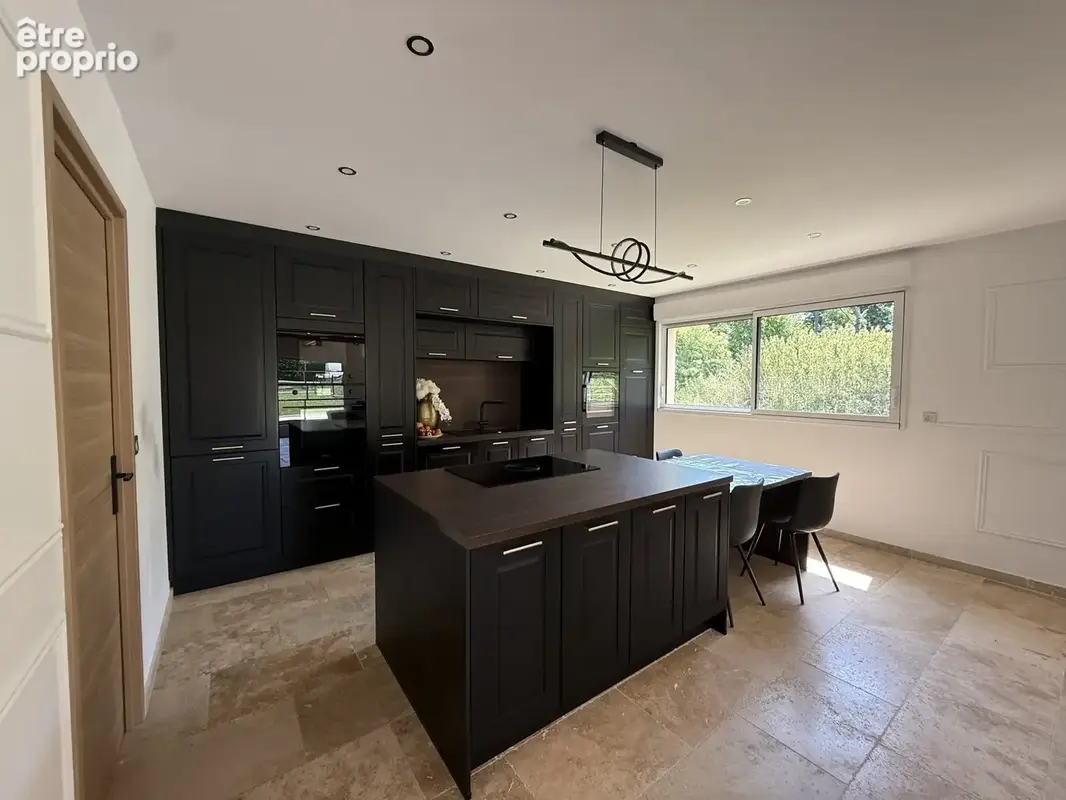 Maison 6 pièces 122 m² à vendre à Blaru (78270) - photo 6