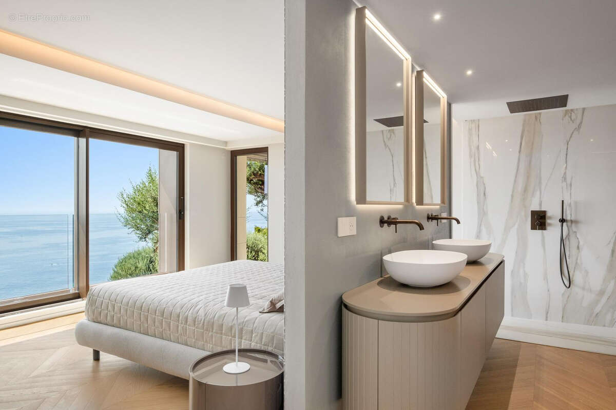 Maison à ROQUEBRUNE-CAP-MARTIN