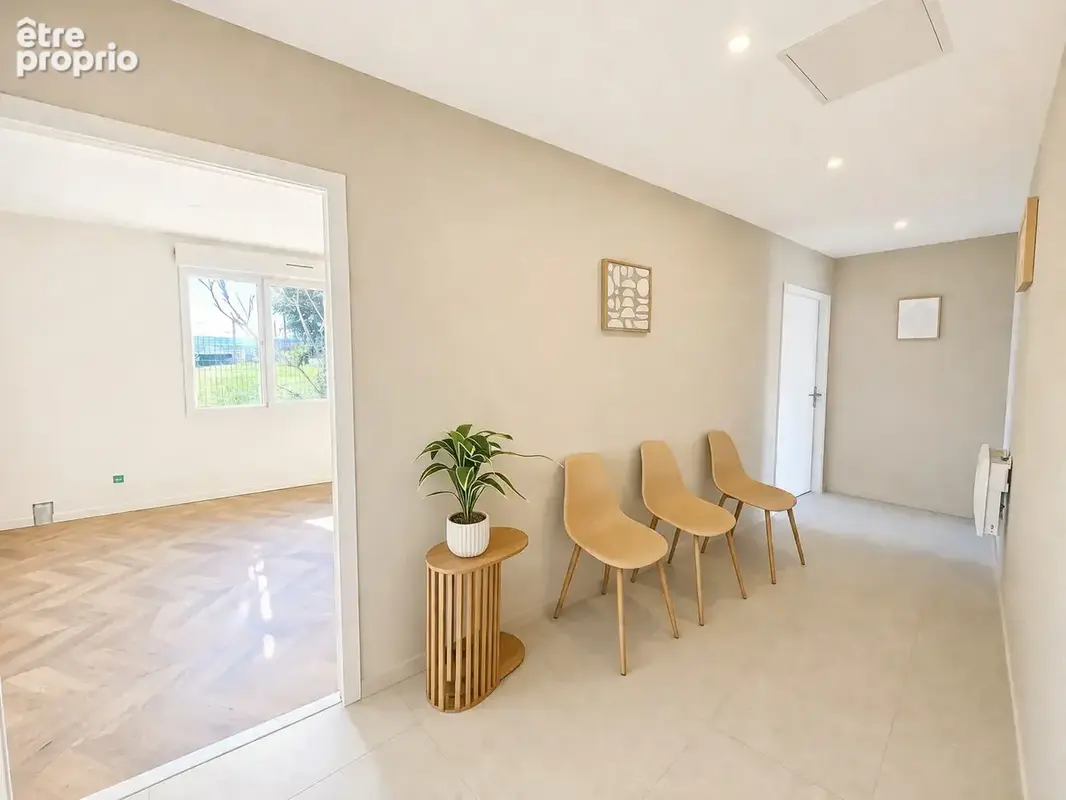 Commerce 303 m² à vendre à Saint-Martin-La-Plaine (42800) - photo 4