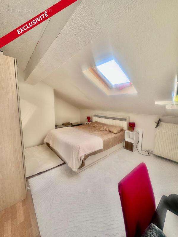 Maison à LE CHAMBON-FEUGEROLLES