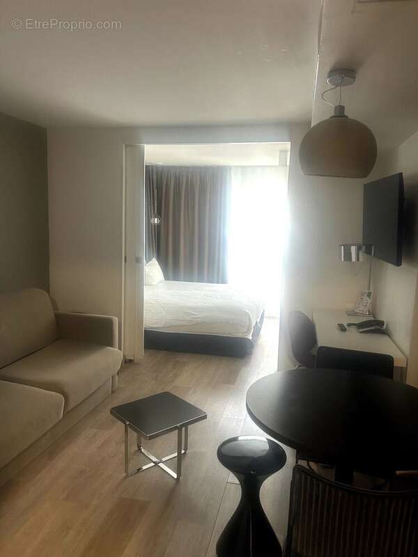 Appartement à MARSEILLE-5E