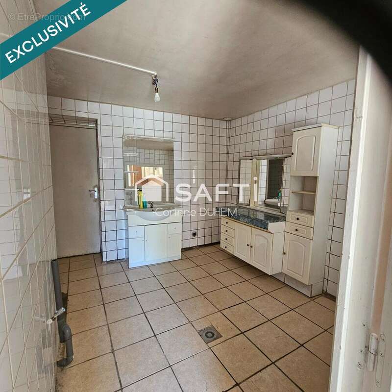 Photo 8 - Maison à LE MONTET