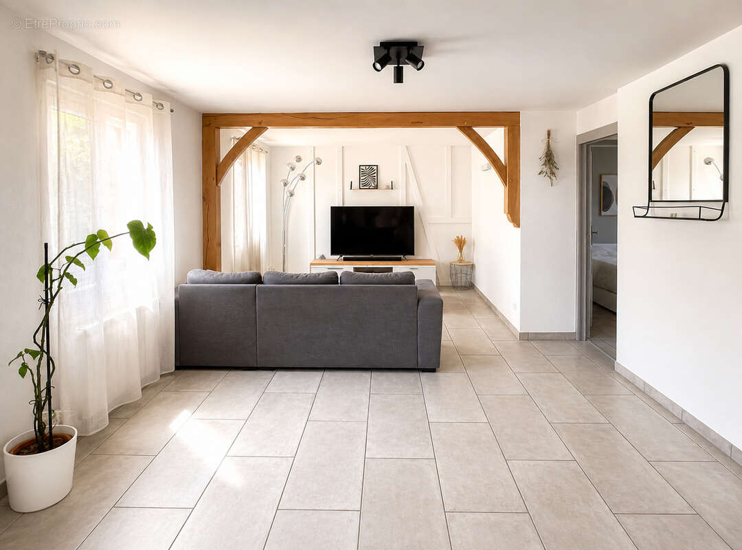Maison 133 m² à Saint-Eloy-De-Gy  - photo 32
