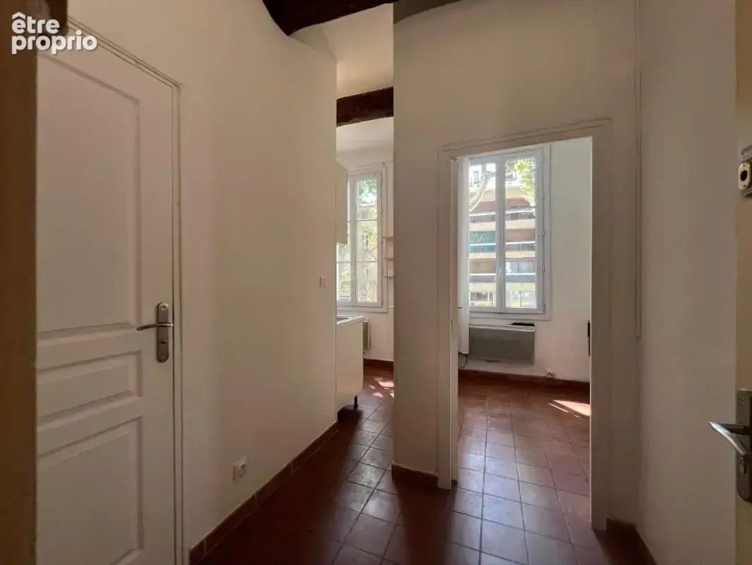 À 5 min de la Rotonde – Studio idéal investissement au cœur d'Aix - photo 3