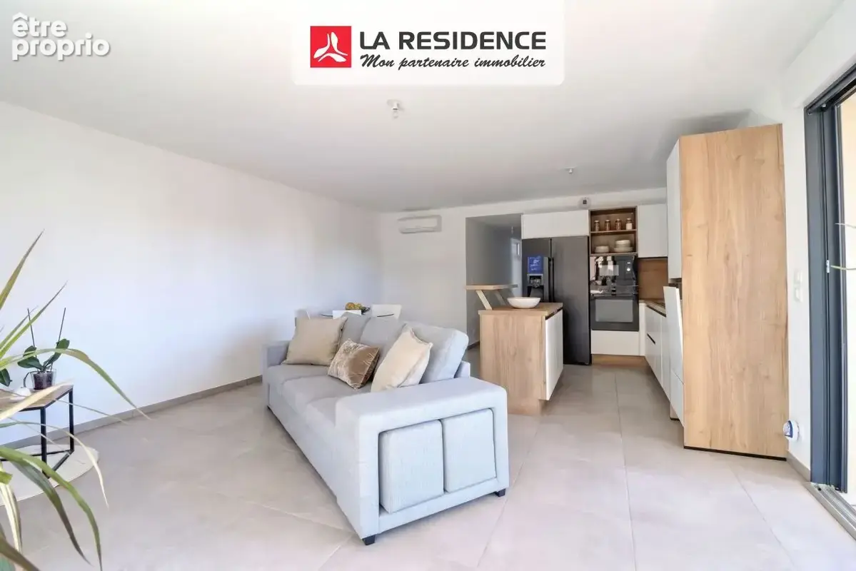 Appartement 3 pièces 78 m² à vendre à Saint-Raphael (83700) - photo 2