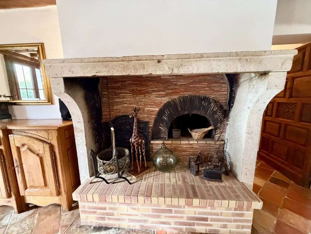 Maison à CRECY-LA-CHAPELLE