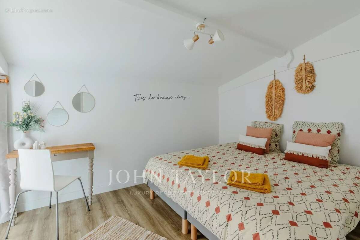 Maison à PRIGNAC-ET-MARCAMPS