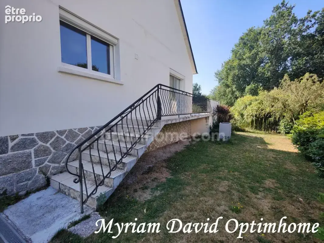 Maison familiale 171 m² – DPE C – 5 chambres – Terrain paysagé de 2 400 m² – Rostrenen - photo 27