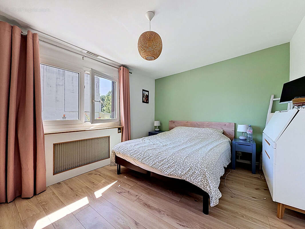 Maison à NANTERRE