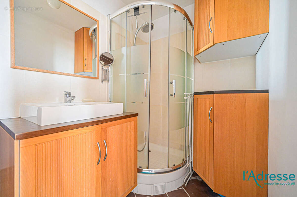 Appartement à PARIS-20E