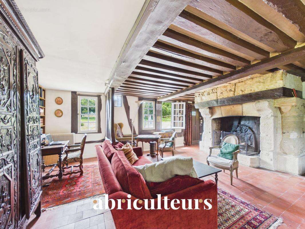 Propriété normande de caractère avec vastes dépendances en vente à Saint-Julien-sur-Calonne (14130) - photo 7