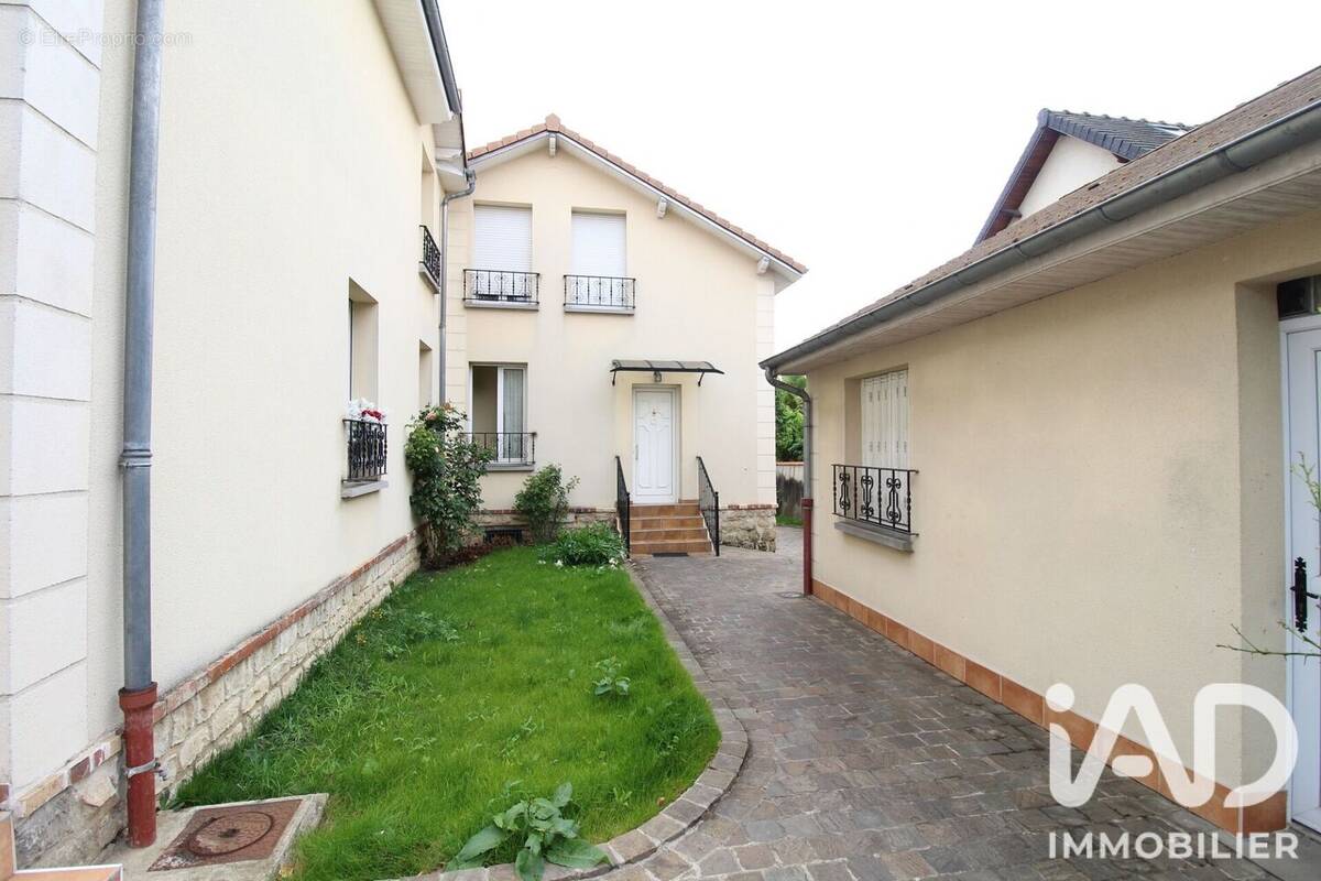 Photo 1 - Maison à CORMEILLES-EN-PARISIS