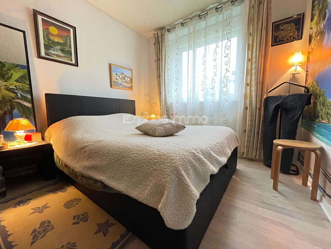 Appartement à MONT-SAINT-AIGNAN