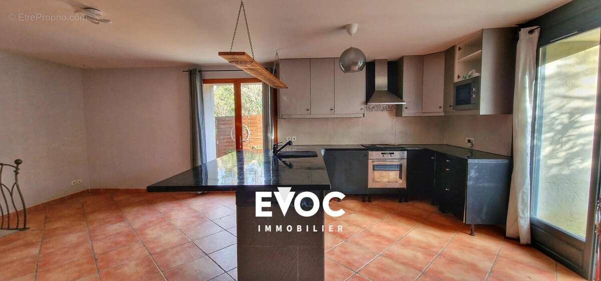 Maison à SAINT-VINCENT-DE-BARBEYRARGUES