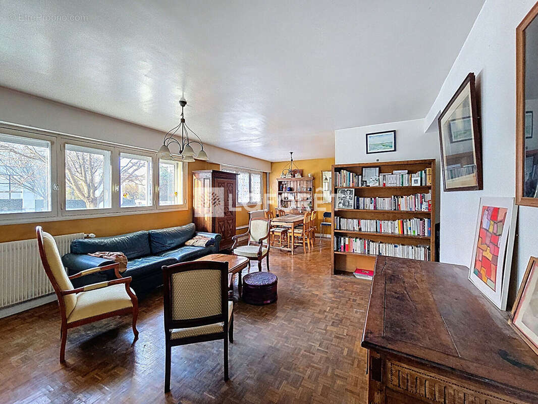 Appartement à BOURG-LA-REINE