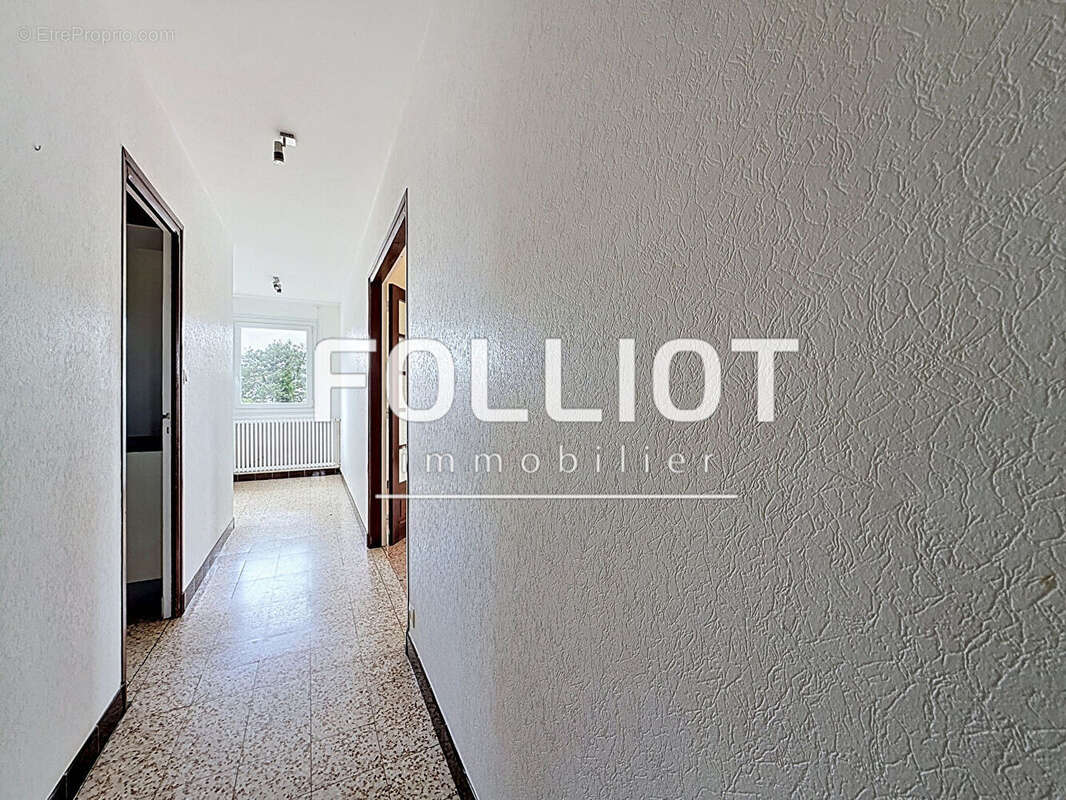 A Vendre Maison sur sous-sol complet à 300 mètres de la mer BARNEVILLE-CARTERET - photo 11