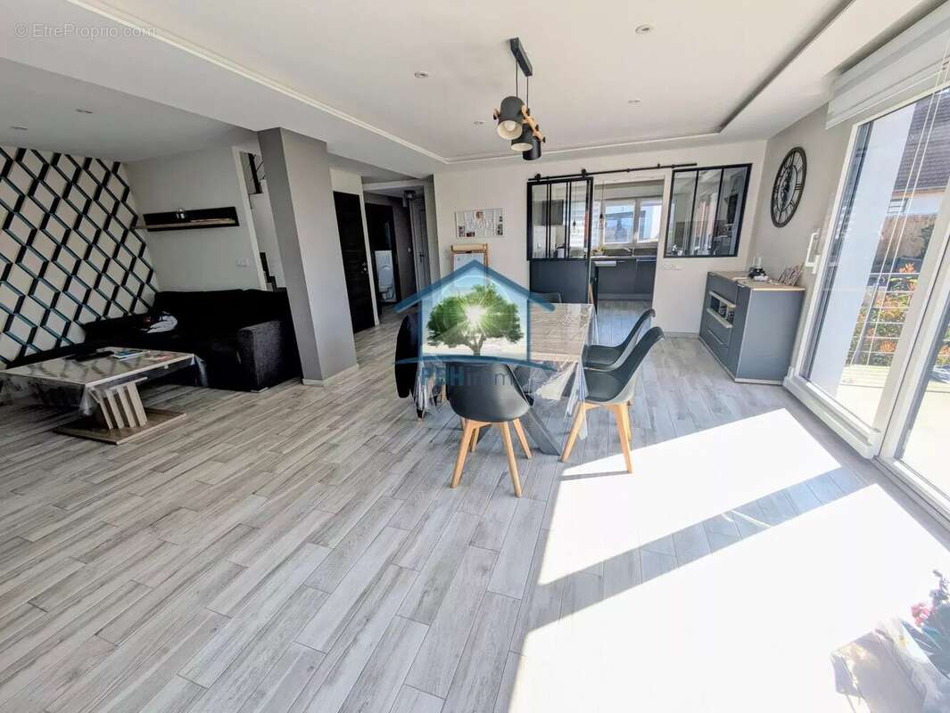 Maison à OBERMODERN-ZUTZENDORF