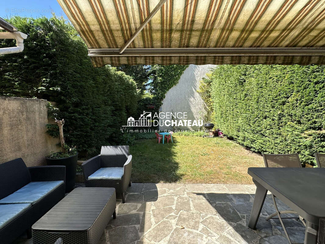 Maison 88 m² à Nandy  - photo 2
