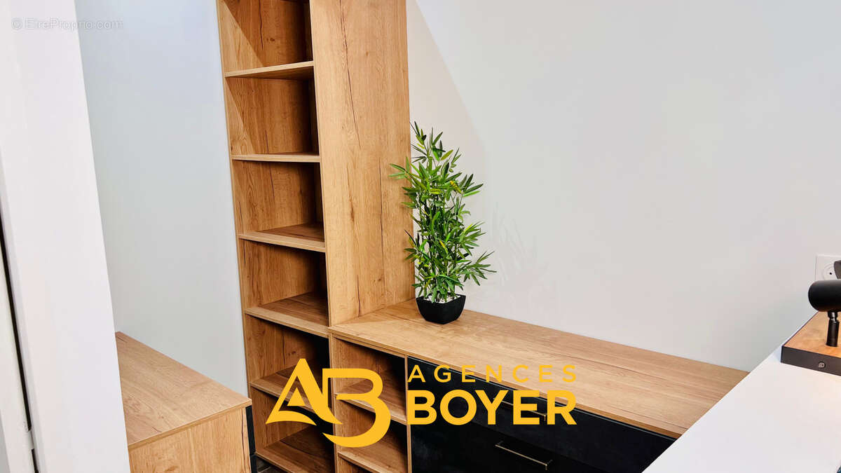 Appartement à SIGNES