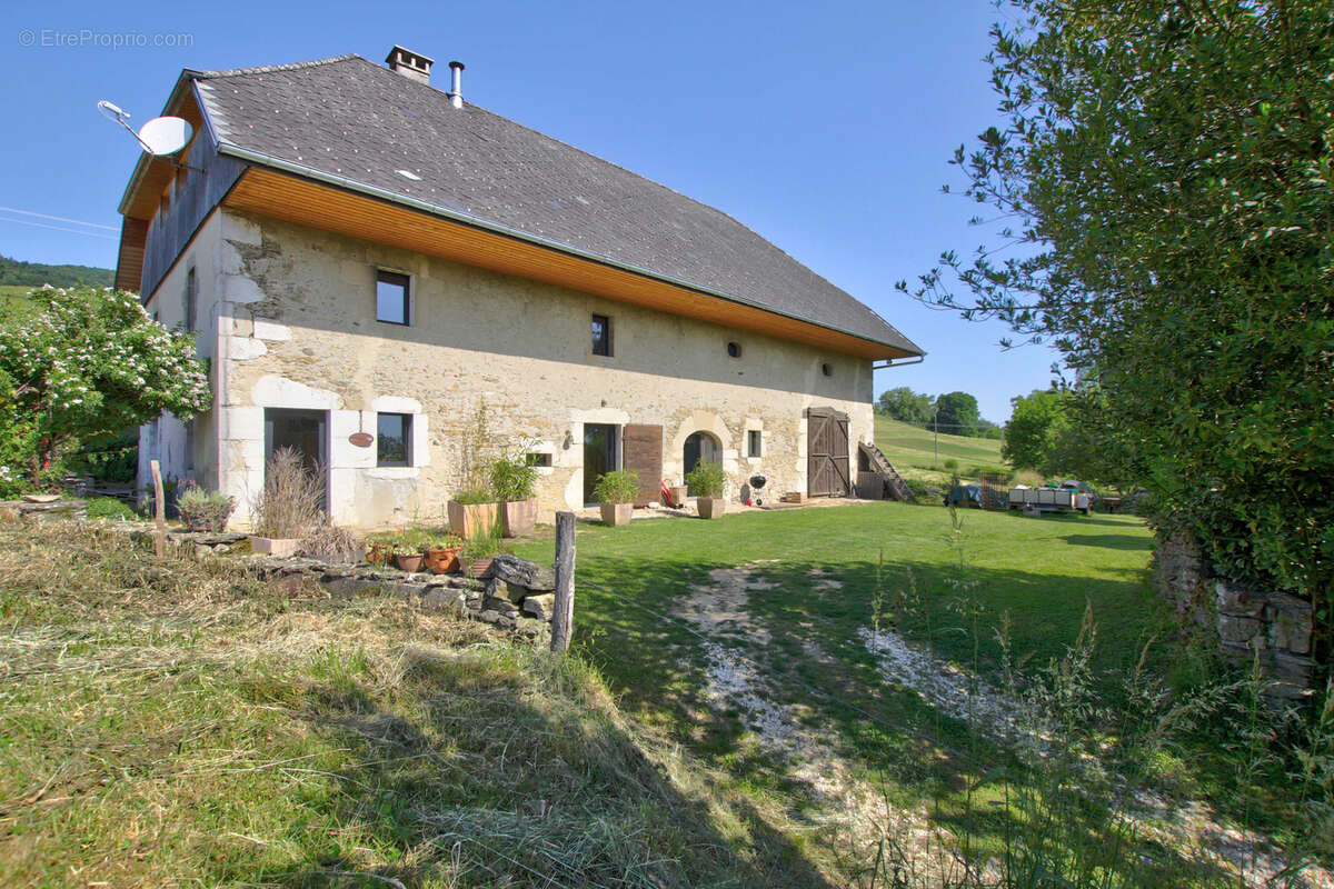 Maison à MASSINGY