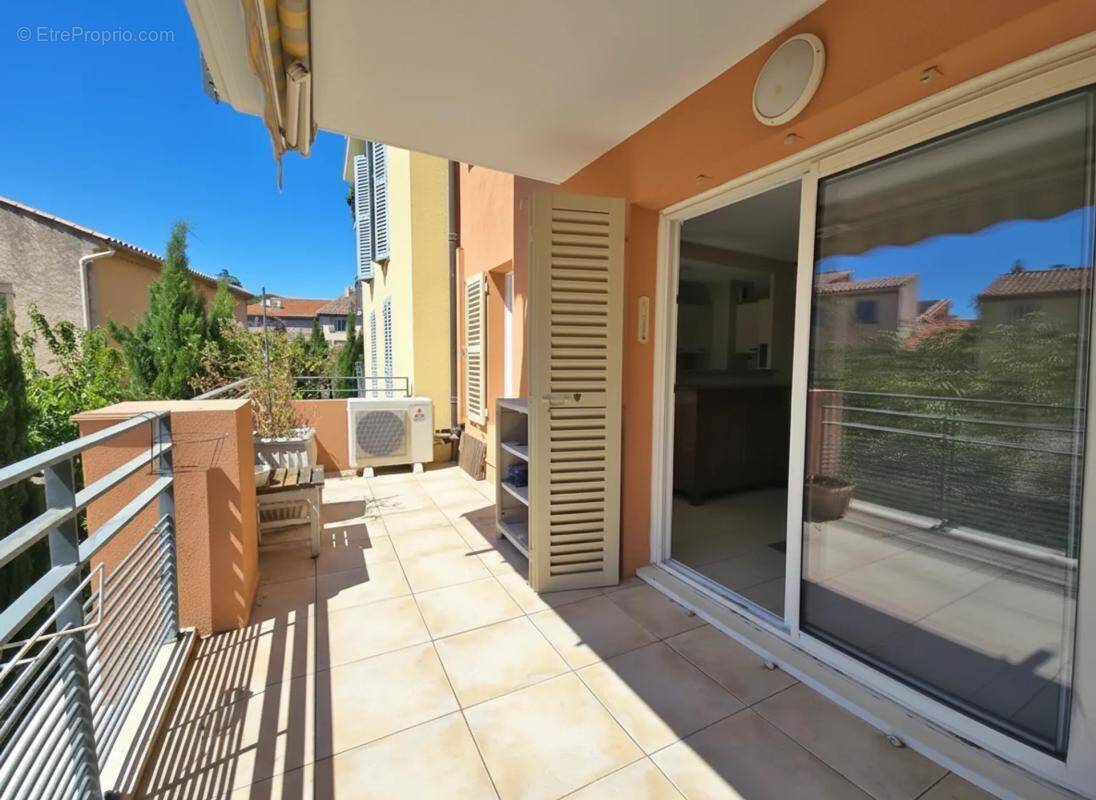 Appartement à FREJUS