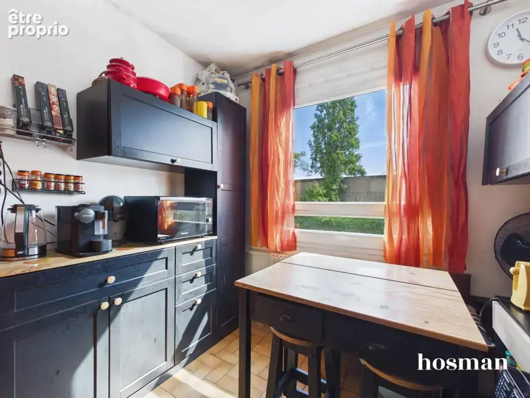 Appartement 3 pièces - 63 m² - Rue De La Chapelle, Paris - photo 9