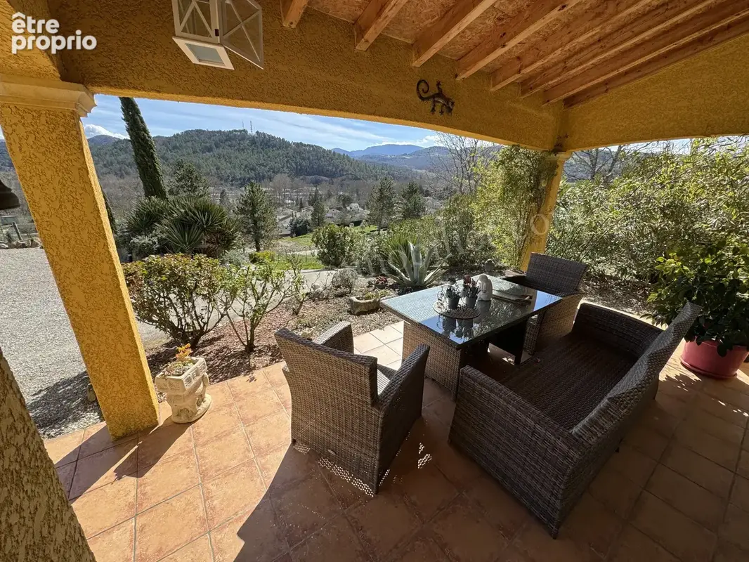Villa de plain-pied avec jardin et très belle vue - photo 2